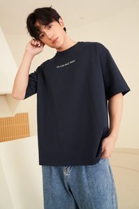 Fa Cai Bao Bao Tee (Unisex) in Navy