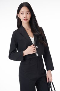 Dovie Crop Blazer
