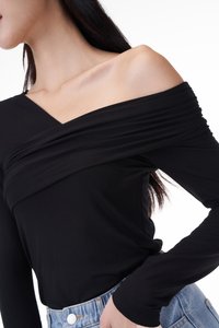 Saison Ruched Sleeved Top