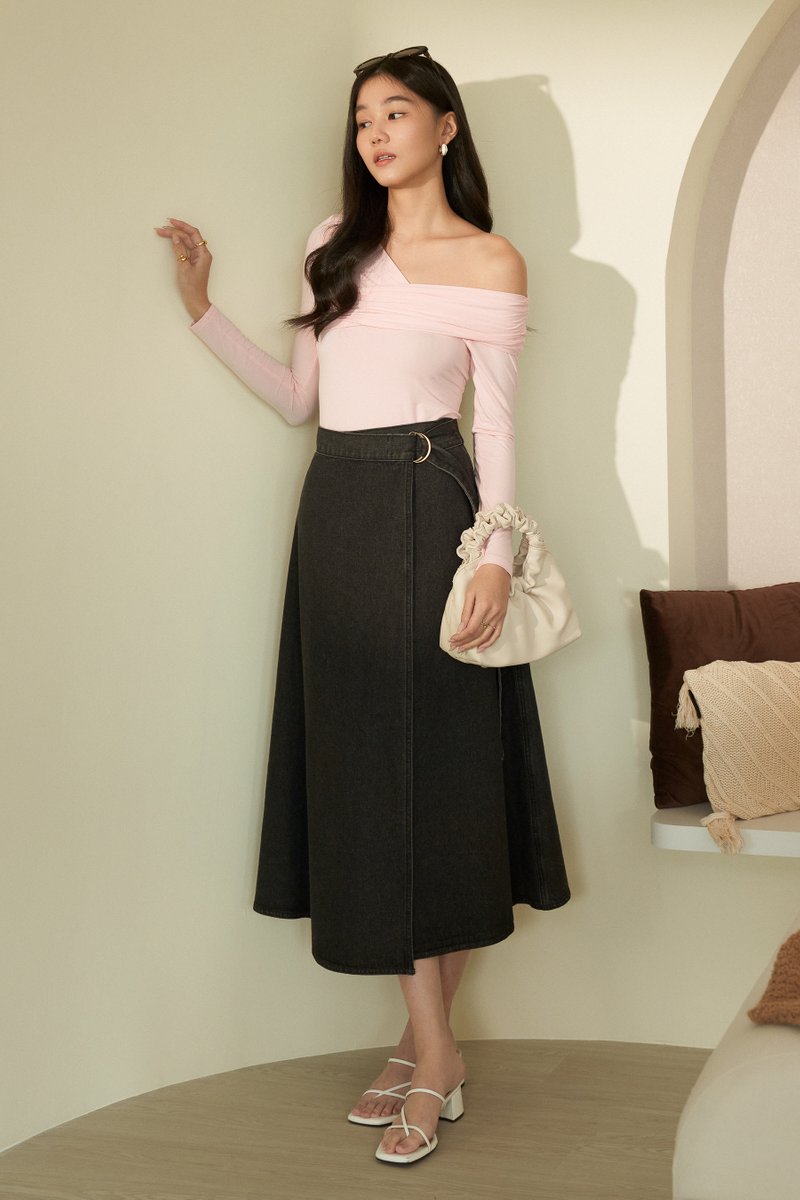 Saison Ruched Sleeved Top