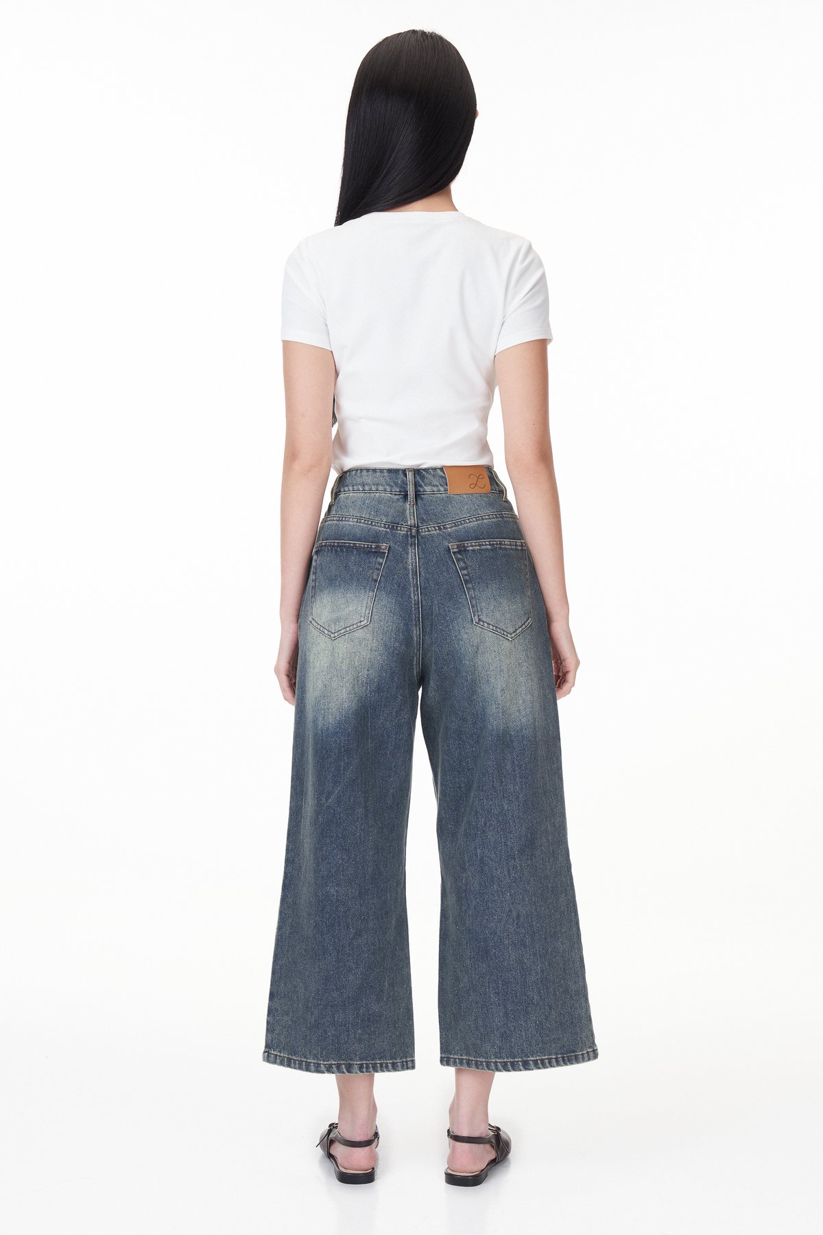 Leon Logo Padded Top