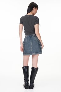 Leon Logo Padded Top