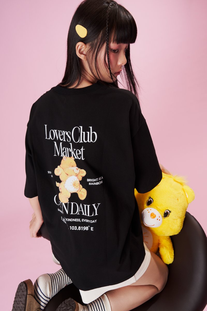 Lovers Club Market Oversized Tee