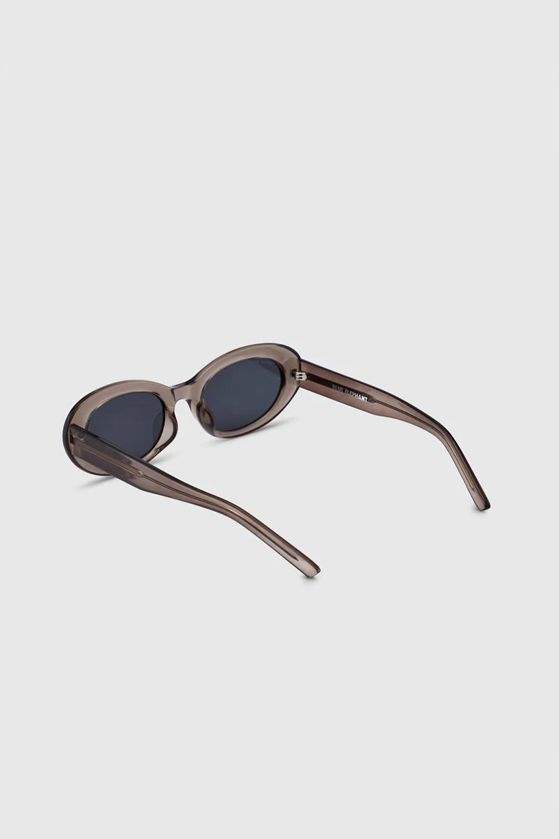 Blue Elephant Dind Brown Crystal