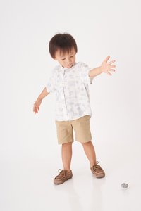 Kids' Oliver Mandarin Collar Shirt in Island Stories Blue Print