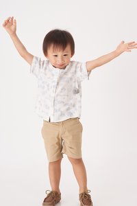 Kids' Oliver Mandarin Collar Shirt in Island Stories Blue Print