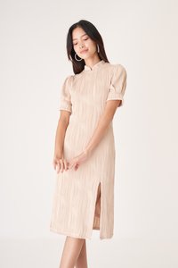 Ling Two Way Textured Qipao in Nude
