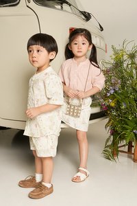 Kids' Oliver Mandarin Collar Shirt in Whimsical Garden White Print