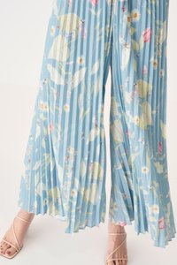 Judie Pleated Pants in Whimsical Garden Blue Print